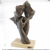 Angeles Anglada - Paarskulptur „Affection“. September 2024